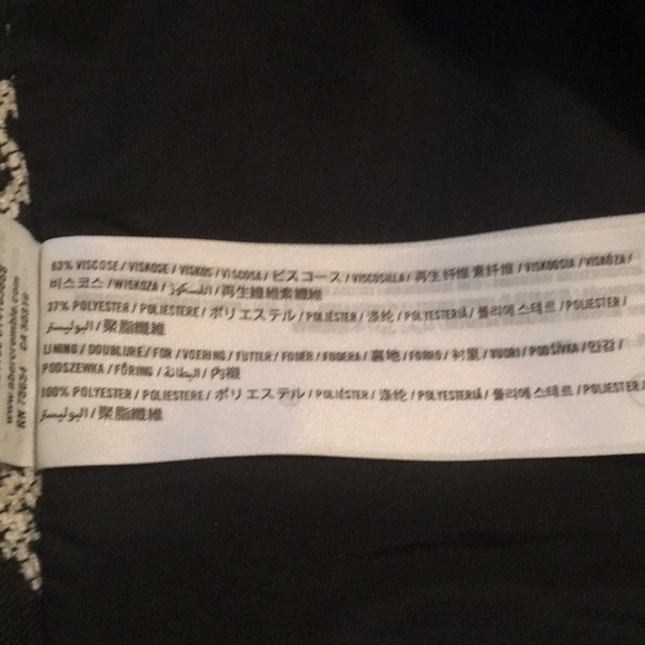 Abercrombie and Fitch Mini Skirt - Picture 6 of 7